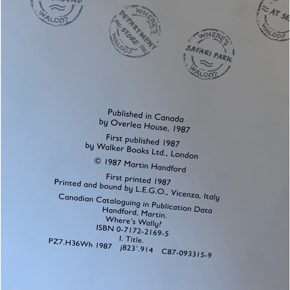 Where’s Waldo? | 1987 BANNED Book Version with Topless Sunbather EUC - Picture 2 of 4